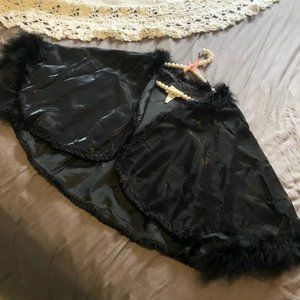 Vintage| Feather Trim Short Cape